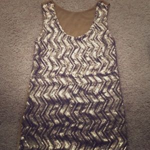 Party top that goes well with almost any color